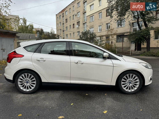 Форд Фокус 2011 в Виннице на Automoto.ua Белый Форд Фокус, объемом двигателя 2 л и пробегом 175 тыс. км за 7500 $, фото 6 на Automoto.ua