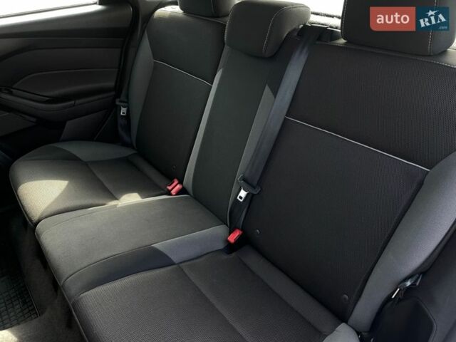 Белый Форд Фокус, объемом двигателя 2.01 л и пробегом 240 тыс. км за 6200 $, фото 33 на Automoto.ua