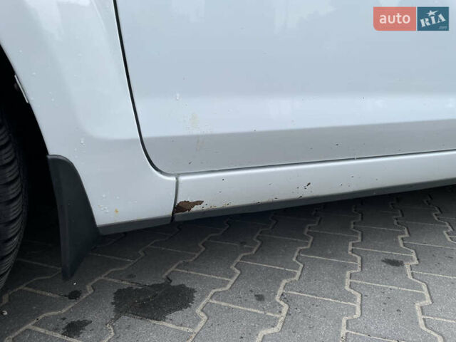 Білий Форд Фокус, об'ємом двигуна 1.4 л та пробігом 325 тис. км за 5000 $, фото 48 на Automoto.ua