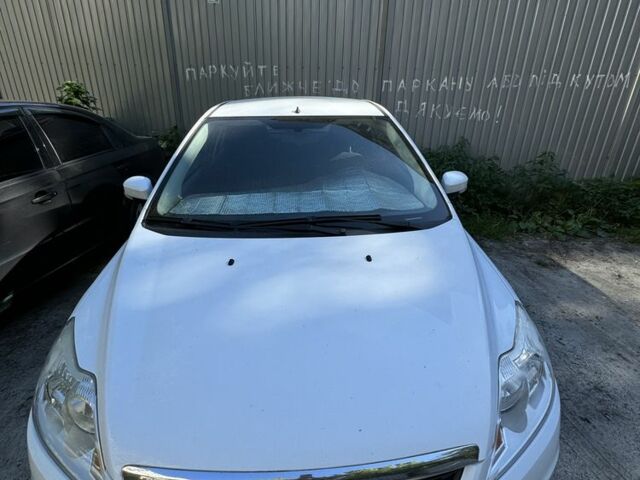 Білий Форд Фокус, об'ємом двигуна 1.4 л та пробігом 215 тис. км за 4500 $, фото 2 на Automoto.ua