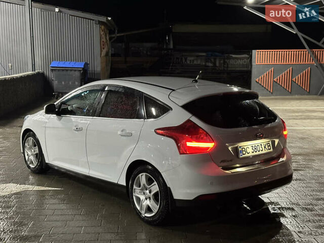 Белый Форд Фокус, объемом двигателя 1.6 л и пробегом 225 тыс. км за 6700 $, фото 4 на Automoto.ua