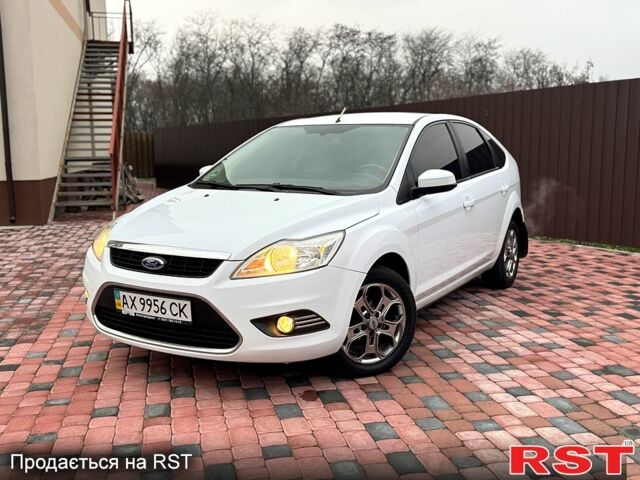 Білий Форд Фокус, об'ємом двигуна 1.6 л та пробігом 148 тис. км за 5500 $, фото 7 на Automoto.ua