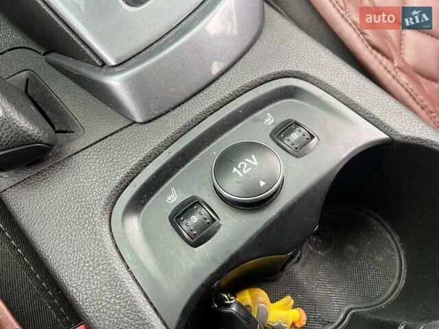 Белый Форд Фокус, объемом двигателя 2 л и пробегом 280 тыс. км за 7990 $, фото 23 на Automoto.ua