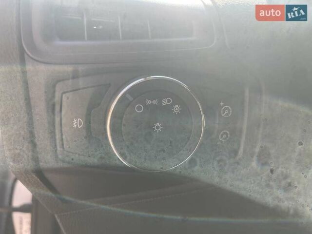 Білий Форд Фокус, об'ємом двигуна 2 л та пробігом 365 тис. км за 8500 $, фото 16 на Automoto.ua