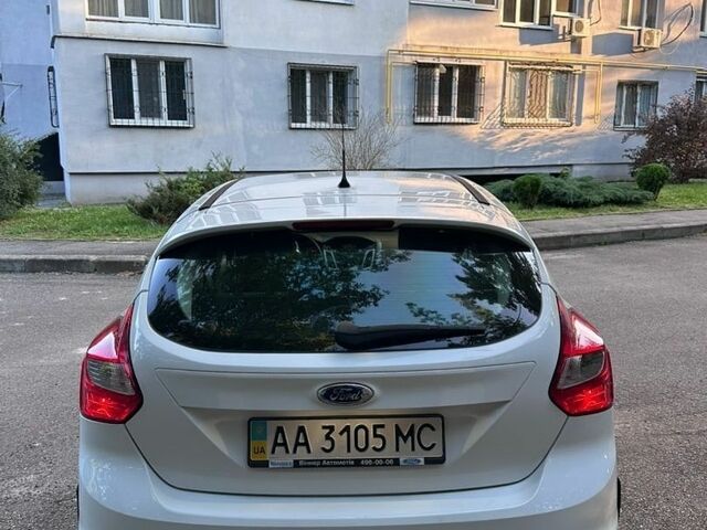 Белый Форд Фокус, объемом двигателя 1.6 л и пробегом 131 тыс. км за 6500 $, фото 10 на Automoto.ua