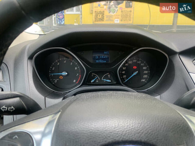 Білий Форд Фокус, об'ємом двигуна 1.6 л та пробігом 288 тис. км за 4800 $, фото 12 на Automoto.ua