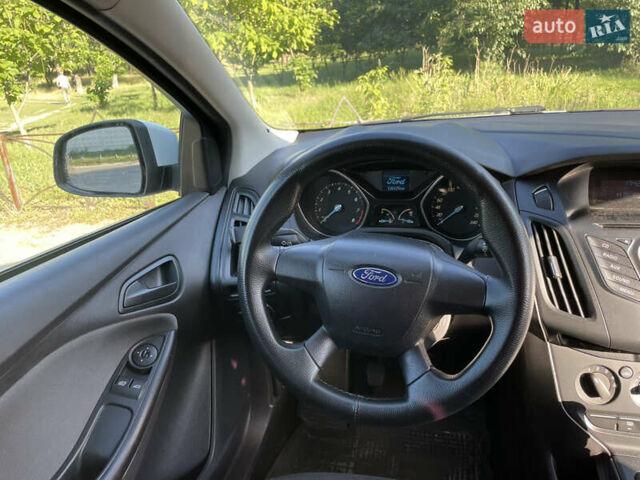 Белый Форд Фокус, объемом двигателя 1.6 л и пробегом 135 тыс. км за 7900 $, фото 8 на Automoto.ua