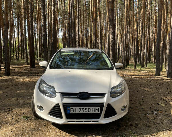 Білий Форд Фокус, об'ємом двигуна 2 л та пробігом 217 тис. км за 8600 $, фото 14 на Automoto.ua