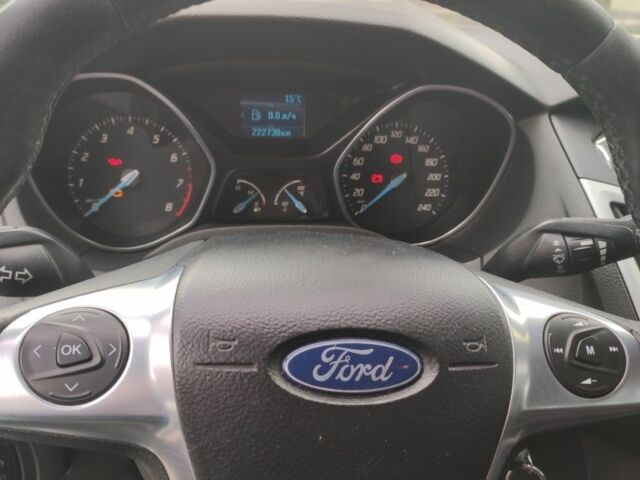 Белый Форд Фокус, объемом двигателя 1.6 л и пробегом 223 тыс. км за 6900 $, фото 7 на Automoto.ua