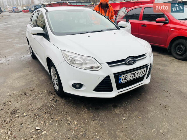 Белый Форд Фокус, объемом двигателя 1.6 л и пробегом 288 тыс. км за 5200 $, фото 14 на Automoto.ua