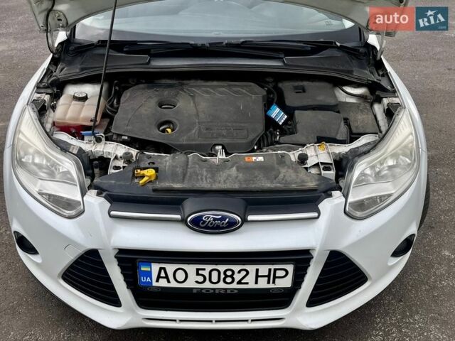 Белый Форд Фокус, объемом двигателя 1.6 л и пробегом 328 тыс. км за 7000 $, фото 20 на Automoto.ua