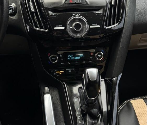 Белый Форд Фокус, объемом двигателя 0 л и пробегом 146 тыс. км за 7999 $, фото 12 на Automoto.ua