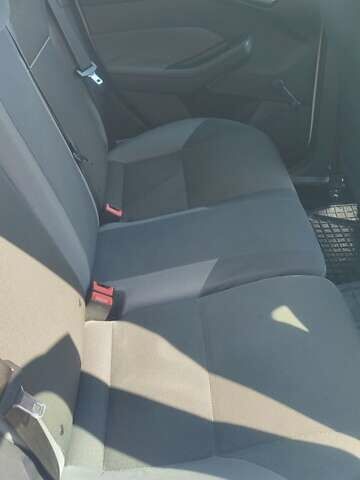 Белый Форд Фокус, объемом двигателя 1.6 л и пробегом 560 тыс. км за 5500 $, фото 6 на Automoto.ua