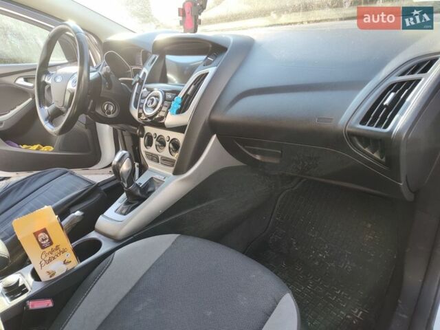 Білий Форд Фокус, об'ємом двигуна 2 л та пробігом 303 тис. км за 6700 $, фото 13 на Automoto.ua