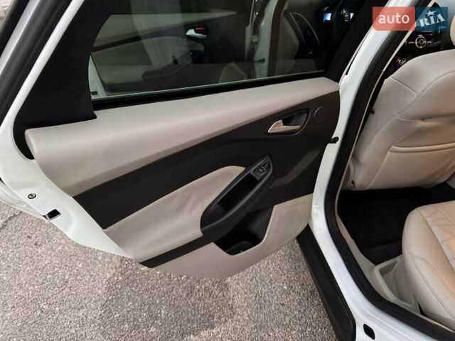 Белый Форд Фокус, объемом двигателя 0 л и пробегом 138 тыс. км за 7999 $, фото 21 на Automoto.ua