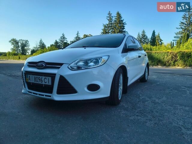 Белый Форд Фокус, объемом двигателя 1.6 л и пробегом 210 тыс. км за 7300 $, фото 7 на Automoto.ua