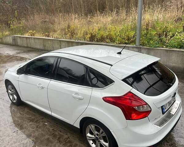 Белый Форд Фокус, объемом двигателя 1.6 л и пробегом 275 тыс. км за 6500 $, фото 1 на Automoto.ua