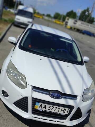 Белый Форд Фокус, объемом двигателя 1.6 л и пробегом 560 тыс. км за 5500 $, фото 9 на Automoto.ua