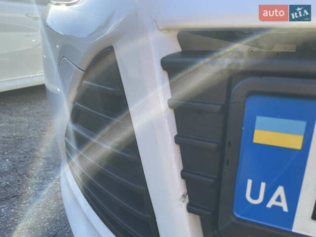 Белый Форд Фокус, объемом двигателя 1.6 л и пробегом 135 тыс. км за 7900 $, фото 12 на Automoto.ua