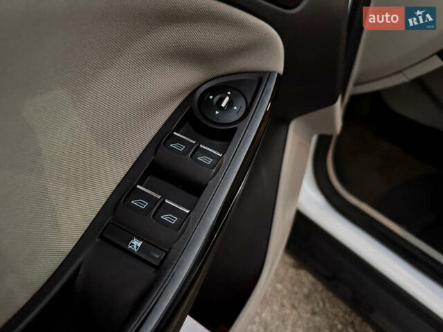 Белый Форд Фокус, объемом двигателя 0 л и пробегом 138 тыс. км за 7999 $, фото 13 на Automoto.ua