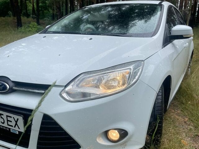 Білий Форд Фокус, об'ємом двигуна 1.6 л та пробігом 293 тис. км за 6500 $, фото 2 на Automoto.ua