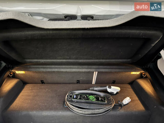 Белый Форд Фокус, объемом двигателя 0 л и пробегом 138 тыс. км за 7999 $, фото 26 на Automoto.ua