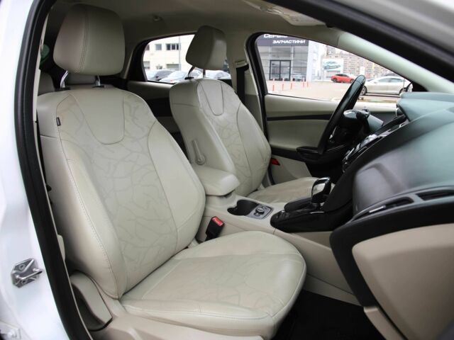 Білий Форд Фокус, об'ємом двигуна 0 л та пробігом 153 тис. км за 6600 $, фото 9 на Automoto.ua