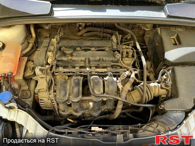 Білий Форд Фокус, об'ємом двигуна 1.6 л та пробігом 133 тис. км за 8000 $, фото 11 на Automoto.ua