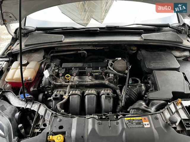 Белый Форд Фокус, объемом двигателя 2 л и пробегом 205 тыс. км за 7400 $, фото 3 на Automoto.ua