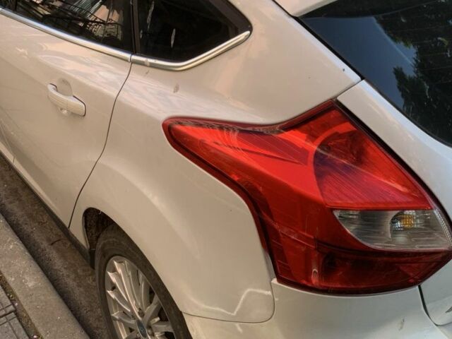 Білий Форд Фокус, об'ємом двигуна 0 л та пробігом 150 тис. км за 5200 $, фото 3 на Automoto.ua