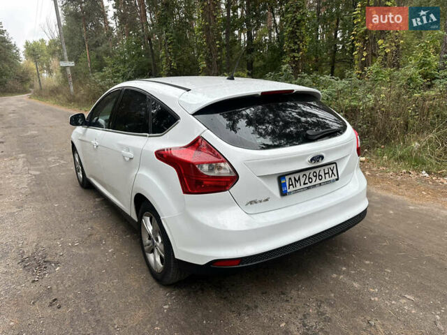 Белый Форд Фокус, объемом двигателя 1.6 л и пробегом 168 тыс. км за 5300 $, фото 4 на Automoto.ua