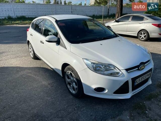 Белый Форд Фокус, объемом двигателя 1.6 л и пробегом 135 тыс. км за 7900 $, фото 1 на Automoto.ua