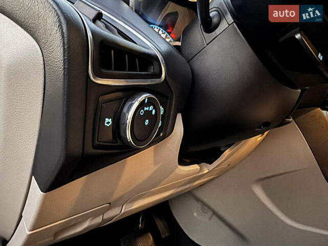 Белый Форд Фокус, объемом двигателя 0 л и пробегом 138 тыс. км за 7999 $, фото 14 на Automoto.ua