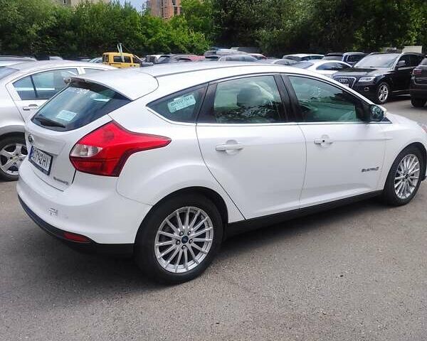 Білий Форд Фокус, об'ємом двигуна 0 л та пробігом 180 тис. км за 5800 $, фото 14 на Automoto.ua