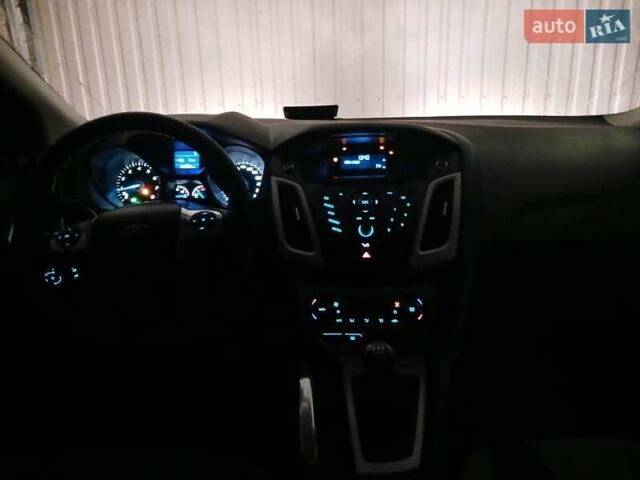 Білий Форд Фокус, об'ємом двигуна 1.49 л та пробігом 210 тис. км за 6700 $, фото 11 на Automoto.ua