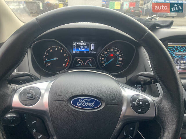 Білий Форд Фокус, об'ємом двигуна 2 л та пробігом 277 тис. км за 7999 $, фото 1 на Automoto.ua