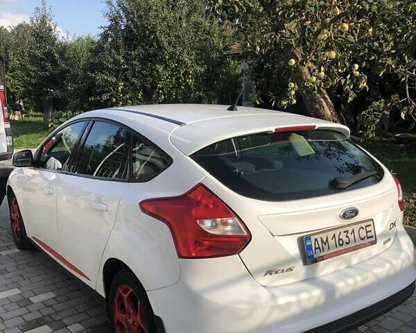 Белый Форд Фокус, объемом двигателя 1.56 л и пробегом 208 тыс. км за 8500 $, фото 1 на Automoto.ua