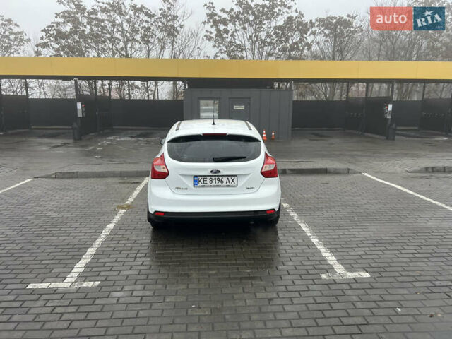 Белый Форд Фокус, объемом двигателя 1.6 л и пробегом 187 тыс. км за 6500 $, фото 7 на Automoto.ua