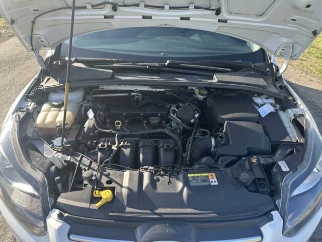 Белый Форд Фокус, объемом двигателя 2 л и пробегом 240 тыс. км за 6700 $, фото 7 на Automoto.ua