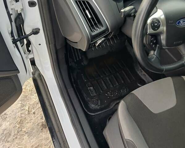 Білий Форд Фокус, об'ємом двигуна 1.6 л та пробігом 96 тис. км за 8300 $, фото 16 на Automoto.ua