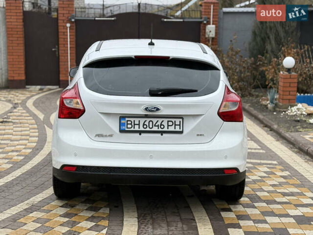 Білий Форд Фокус, об'ємом двигуна 2 л та пробігом 237 тис. км за 6900 $, фото 7 на Automoto.ua