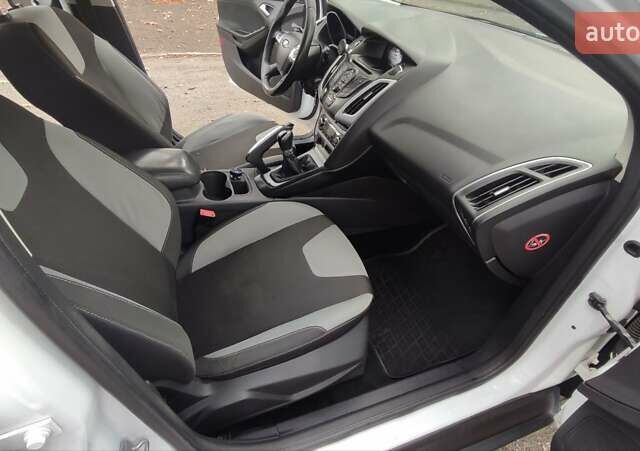 Білий Форд Фокус, об'ємом двигуна 1.6 л та пробігом 223 тис. км за 6900 $, фото 12 на Automoto.ua