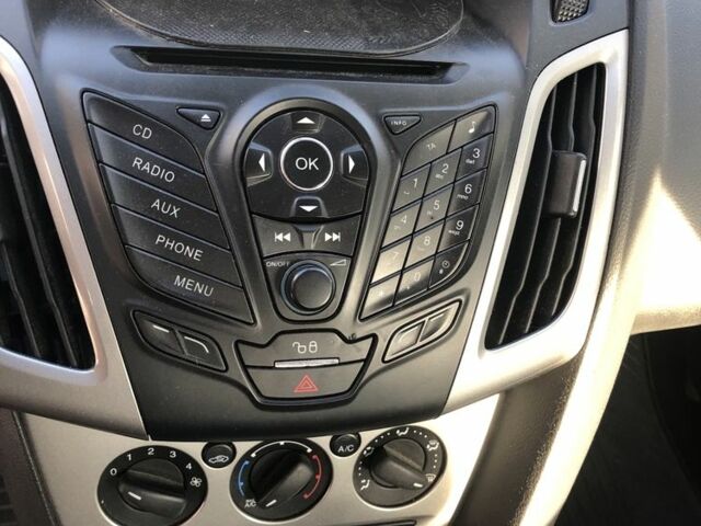 Білий Форд Фокус, об'ємом двигуна 1.6 л та пробігом 208 тис. км за 8500 $, фото 6 на Automoto.ua