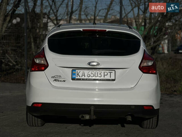 Белый Форд Фокус, объемом двигателя 1.6 л и пробегом 254 тыс. км за 6500 $, фото 10 на Automoto.ua
