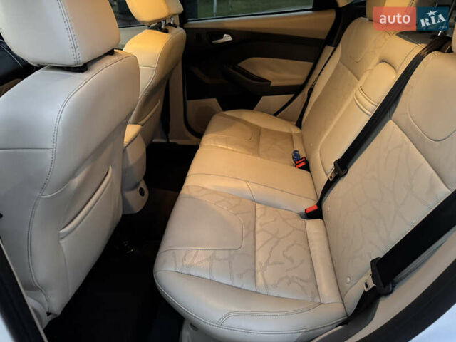 Белый Форд Фокус, объемом двигателя 0 л и пробегом 138 тыс. км за 7999 $, фото 22 на Automoto.ua