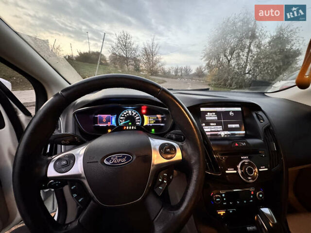 Белый Форд Фокус, объемом двигателя 0 л и пробегом 138 тыс. км за 7999 $, фото 11 на Automoto.ua