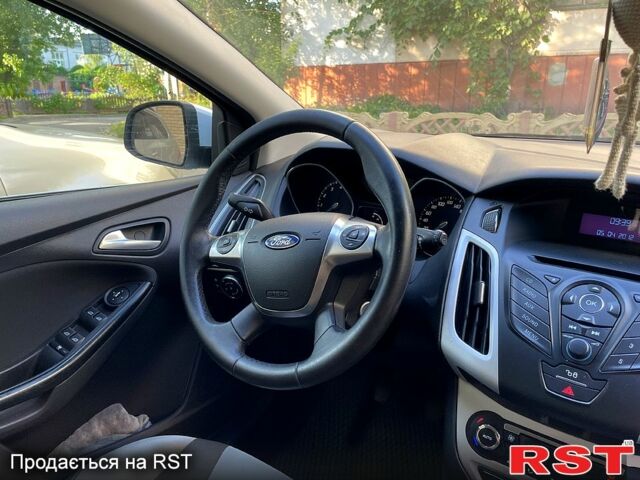 Белый Форд Фокус, объемом двигателя 1.6 л и пробегом 214 тыс. км за 7700 $, фото 7 на Automoto.ua