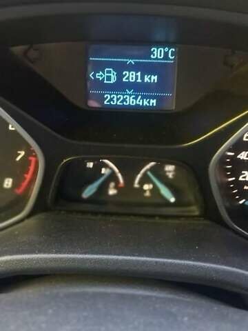 Білий Форд Фокус, об'ємом двигуна 1.6 л та пробігом 232 тис. км за 8000 $, фото 7 на Automoto.ua