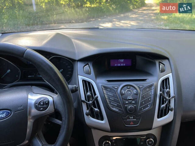 Білий Форд Фокус, об'ємом двигуна 1.6 л та пробігом 199 тис. км за 7700 $, фото 9 на Automoto.ua