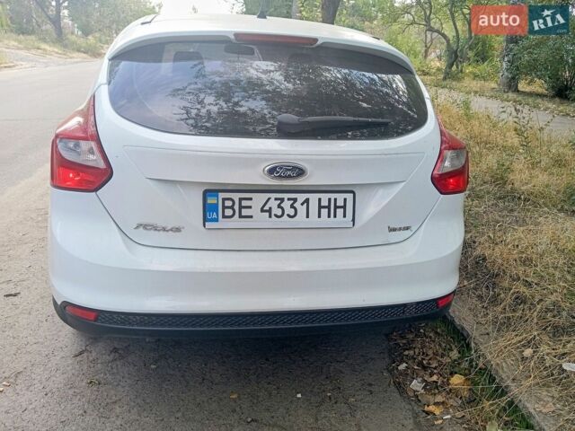 Білий Форд Фокус, об'ємом двигуна 1.6 л та пробігом 211 тис. км за 7500 $, фото 4 на Automoto.ua